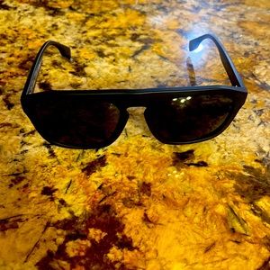 Burberry sunglasses black